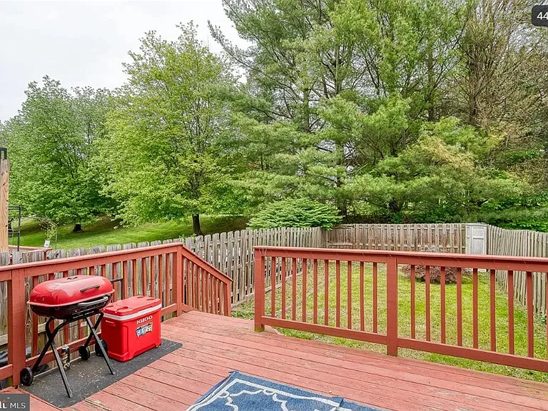 1829 Queen Anne Sq #BEL — Photo 32