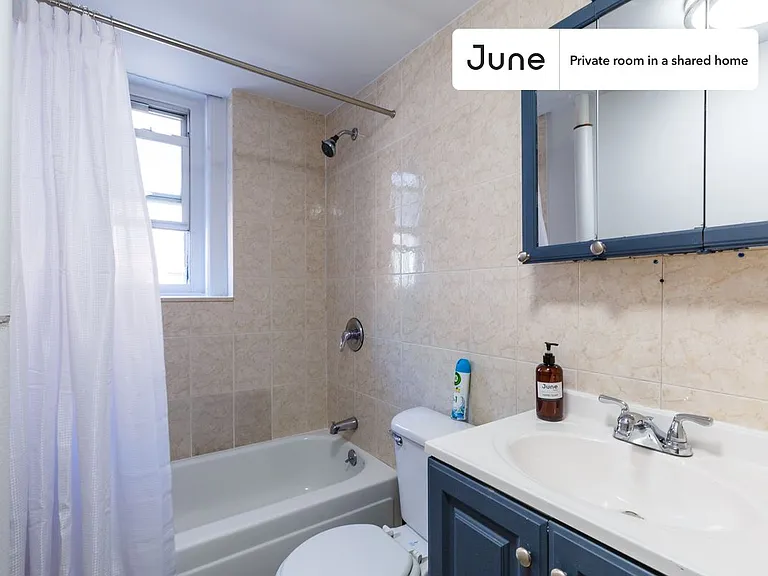 400 W 20th St #C — Photo 6