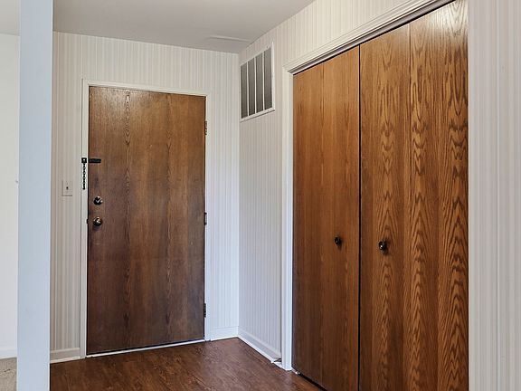 4th image of 501 Lake Hinsdale Dr APT 408