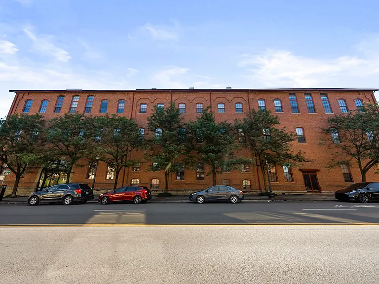 544 S Front St #315 — Photo 31