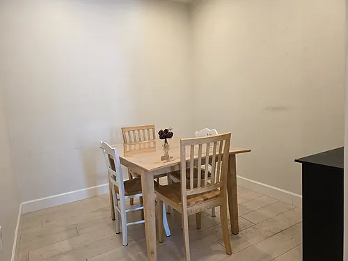 111 Mulberry St Photo 1