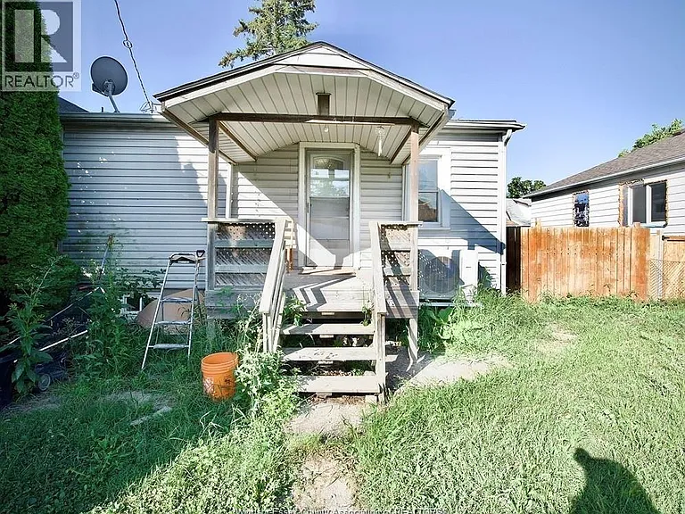 1636 Cadillac St — Photo 20