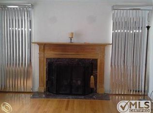 14000 Greenview Rd, Detroit, MI 48223