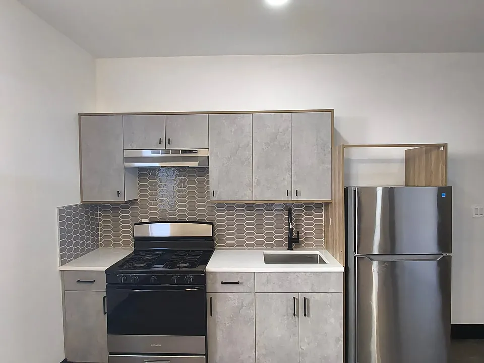 11 Thomas St #6C