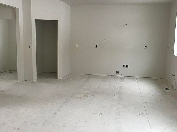 5th image of 13880 Akers Cir