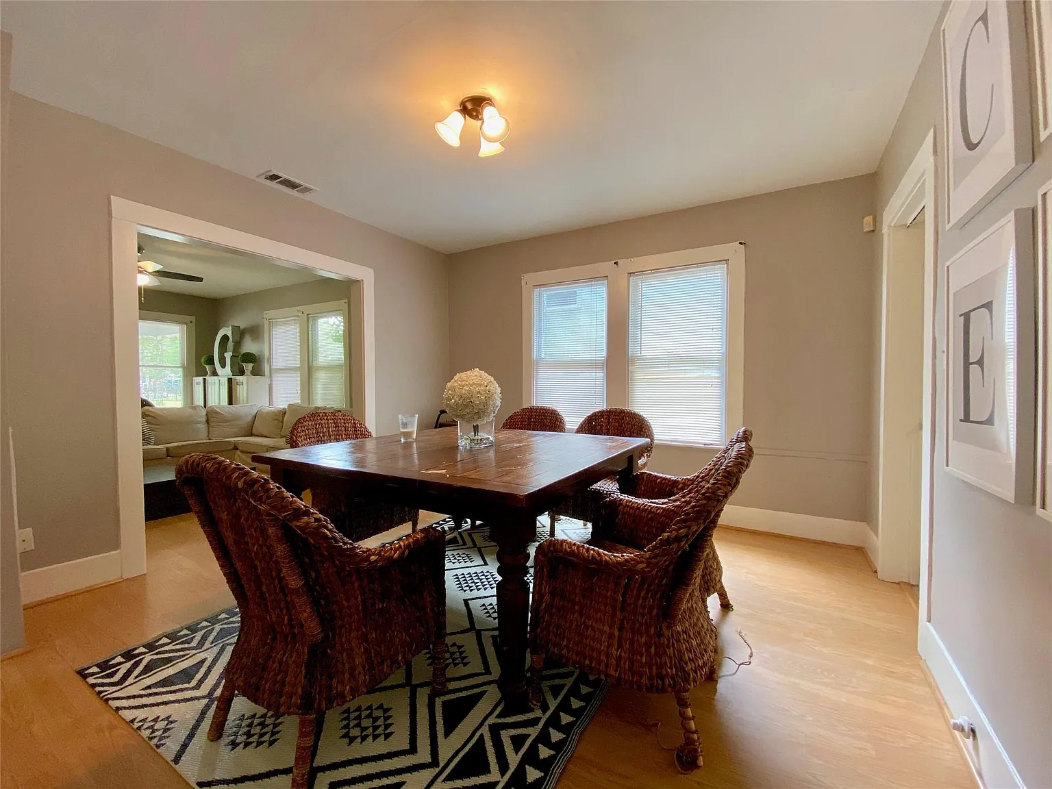 2 bed, 1.0 bath, 1300 sqft, $2,800 — Photo 4