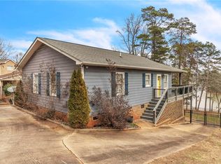 403 Hopkins Rd, Townville, SC 29689
