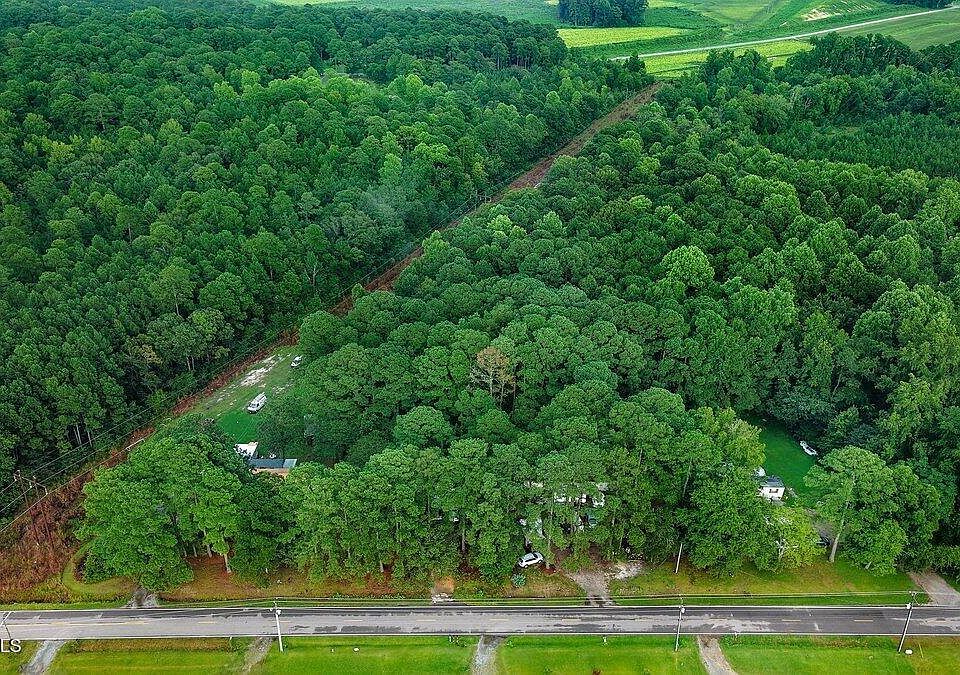2nd image of 2037 Old Rock Quarry Road