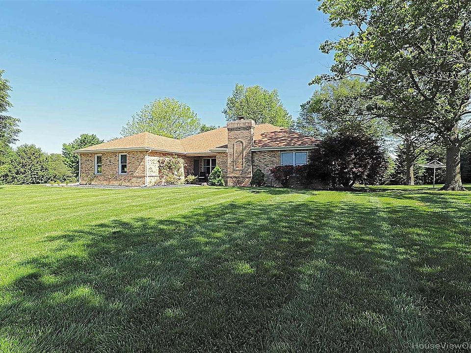 1st image of 1110 Broadridge Dr