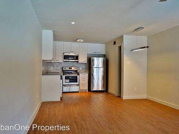 3rd image of 2043 Sul Ross St #9273347