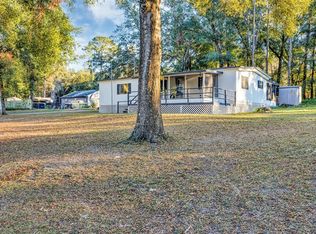 19924 Magnolia Rd, Altoona, FL 32702