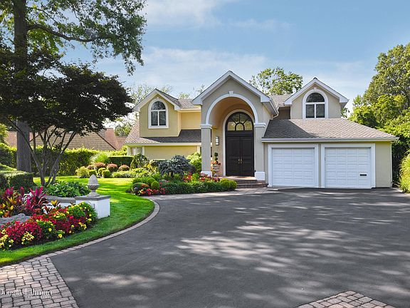 5th image of 336 Heather Ln