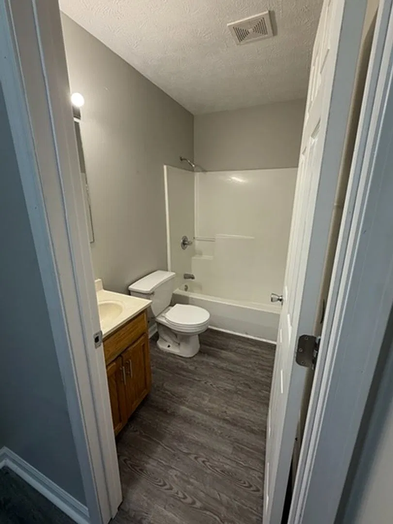 324 Kristin Drive — Photo 2