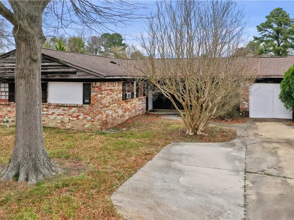 4906 Gulfstream Cir, Virginia Beach, VA 23464