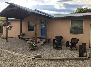 508 Octaviano, Taos, NM 87571