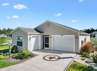 6899 Pam Pl, Okahumpka, FL 34762