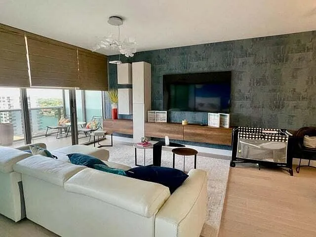 1 bed, 1.5 bath, 833 sqft, $6,500 — Photo 3