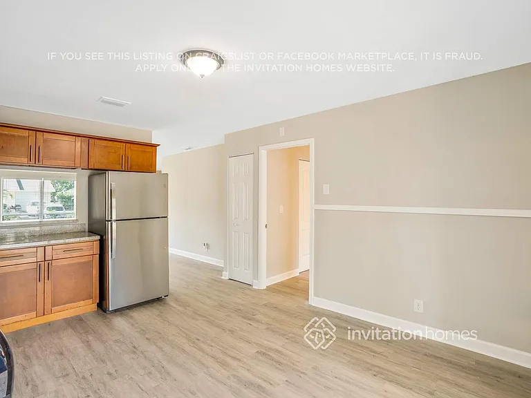 6070 Lambeth Cir — Photo 16
