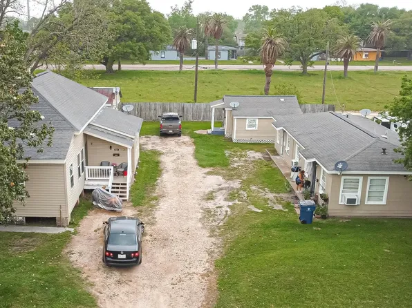 824 2nd Ave N, Texas City, TX 77590