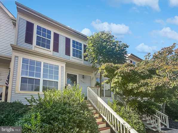 14169 Autumn Cir, Centreville, VA 20121