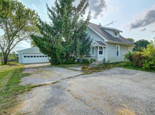 16825 60th St, Bristol, WI 53104