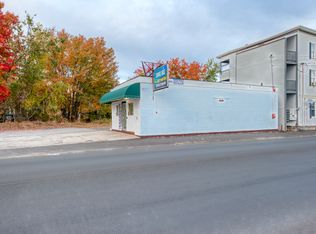 696 Valley St, Manchester, NH 03103
