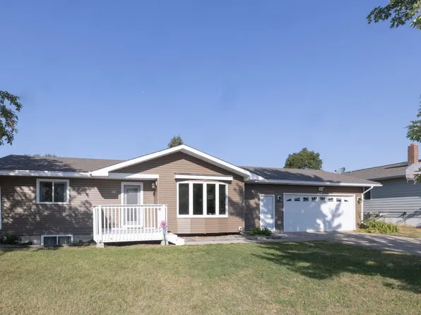312 3rd Ave E, Halstad, MN 56548