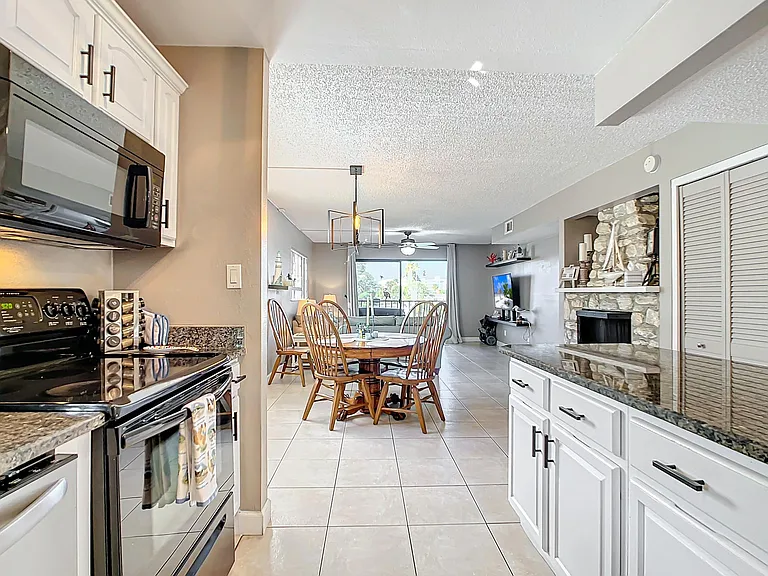 12080 Capri Cir S #101 — Photo 12