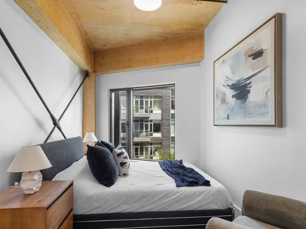 80 Ainslie Street image 1 of 8
