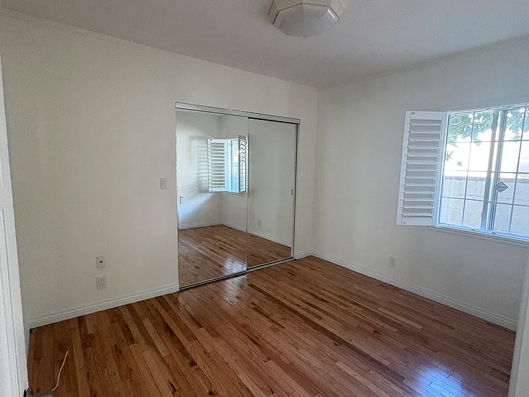 4124 Tivoli Ave — Photo 15