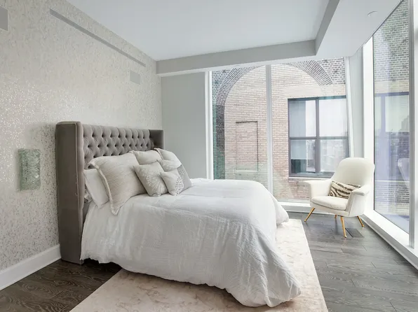 45 East 22nd Street image 5 of 12