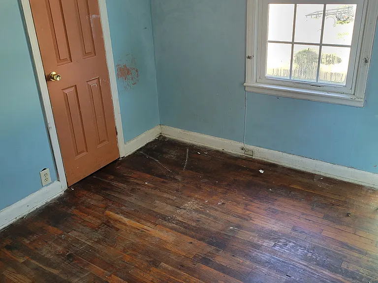 605 Davis St — Photo 4