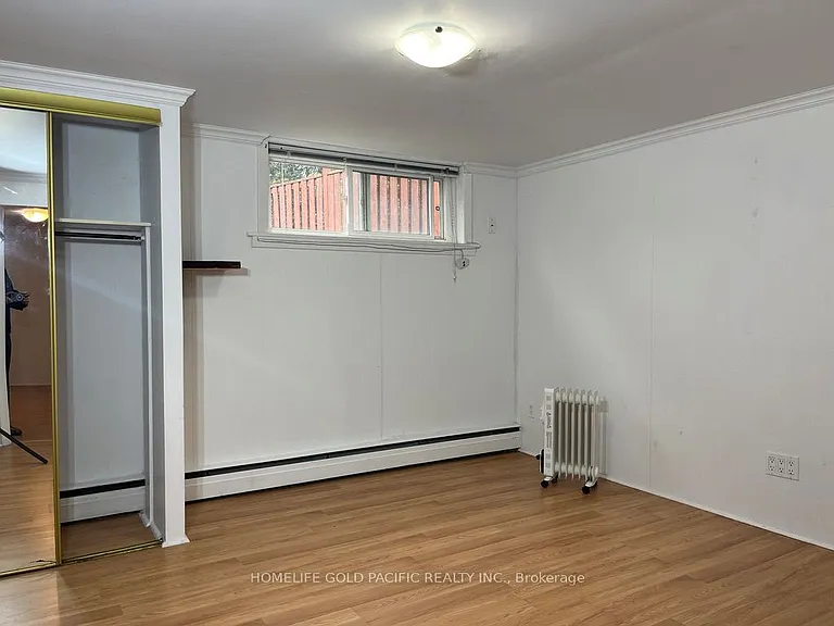 244 Maxwell St — Photo 11