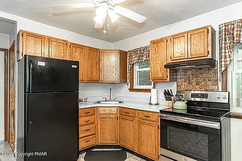 23 Redwood Dr — Photo 13