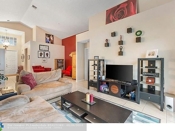 5th image of 6374 NW 78th Pl