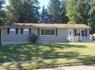 98 Ridgecrest Rd, Wallingford, CT 06492