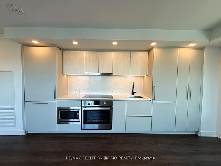 609 Sherbourne St #1104 — Photo 4