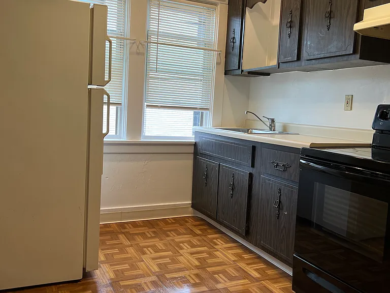 2904 Espy Ave #3 — Photo 5