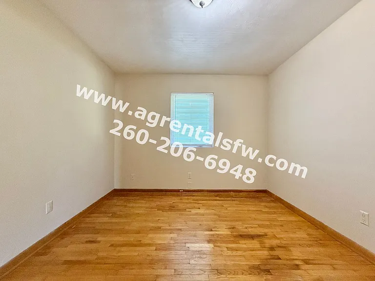 4433 Holton Ave — Photo 6