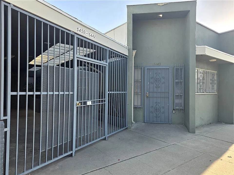 5442 Pomona Blvd