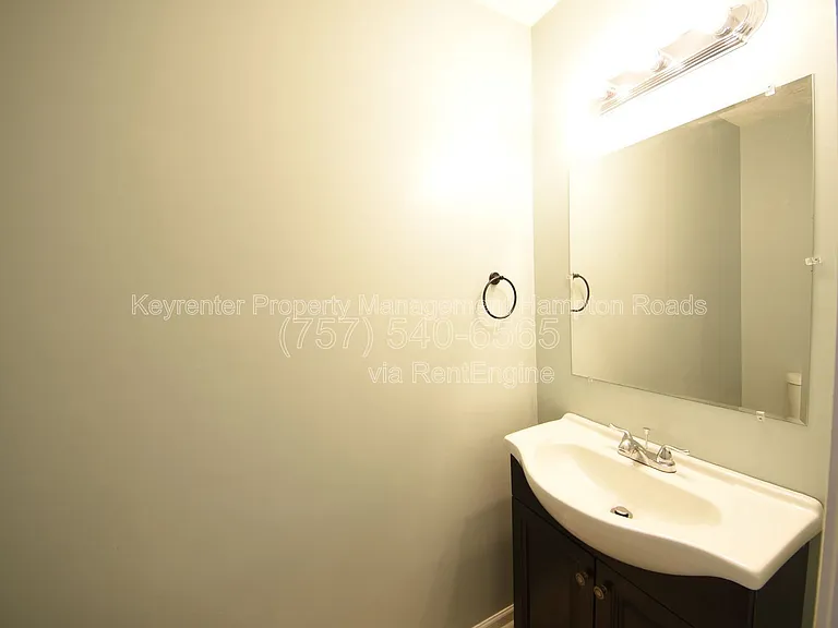 1549 River Creek Cres — Photo 18