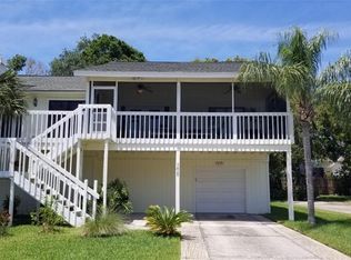 308 Lagoon Dr, Palm Harbor, FL 34683