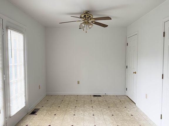 5th image of 80 Diller Ave APT 4