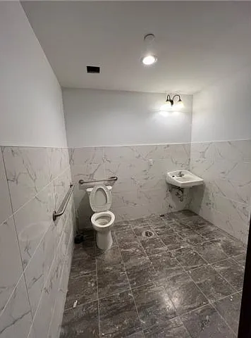 110 Thatford Ave #2 — Photo 2