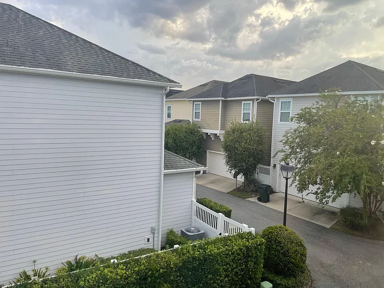 Ponce Dr — Photo 47