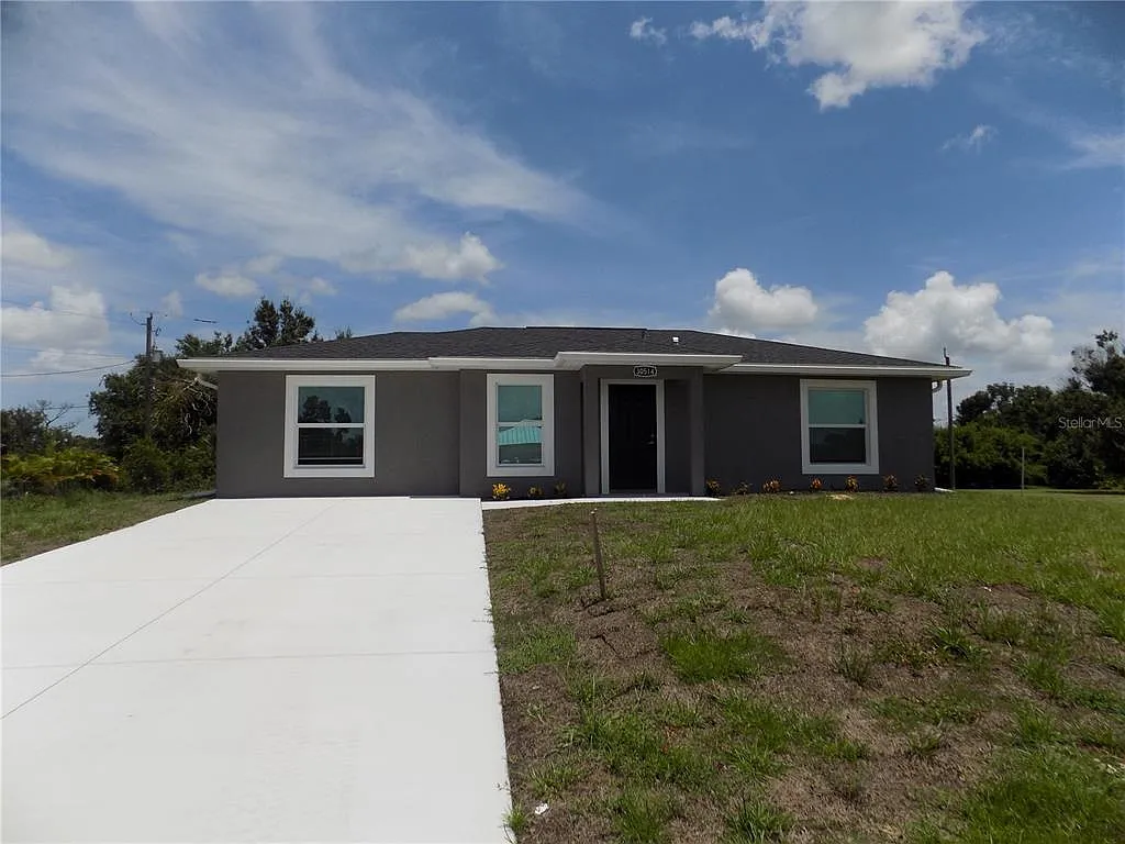 3 bed, 2.0 bath, 1228 sqft, $1,800 — Photo 2