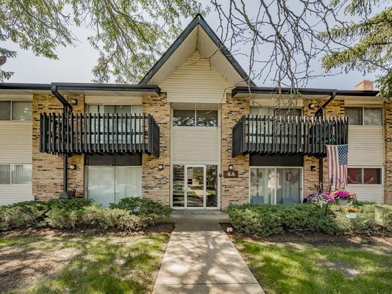 4A Kingery Quarter APT 103, Willowbrook, IL 60527