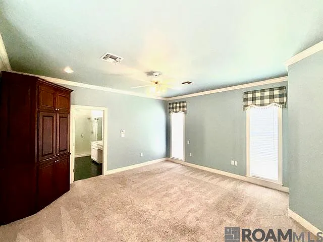 16756 Amberwood Dr — Photo 24