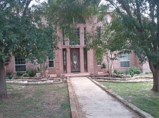 225 Twin Springs Rd, Georgetown, TX 78633