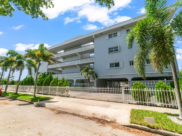 1818 Rodman St APT 4A, Hollywood, FL 33020